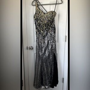 Dress disney forever enchanted prom size 4